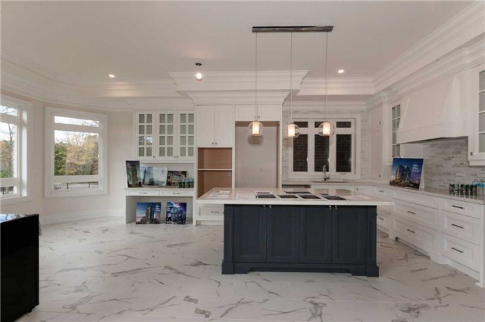 CUSTOM HOMES, OAKVILLE, ON #4